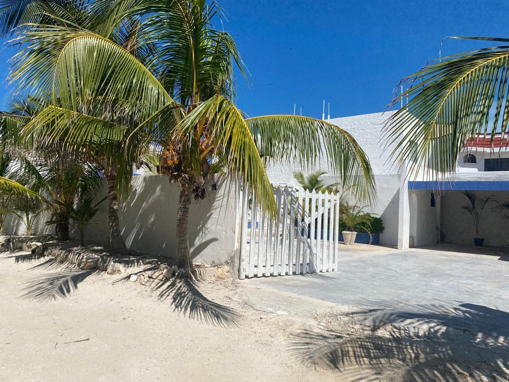 Don Lalo, Family Villa With Sandy Beach At Your Feet. Progreso  Exterior foto